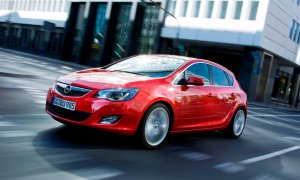 Opel kusi sporymi rabatami na Astrę, Corsę, Inisignię, Mokkę i Zafirę.