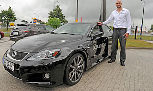 Marcin Gortat będzie miał do swojej wyłącznej dyspozycji samochody marki Lexus. 