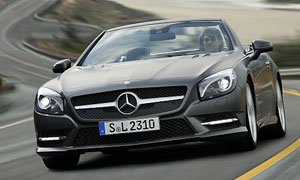 Po raz pierwszy w histori Mercedes-Benz SL został niemal całkowicie wykonany z aluminium.