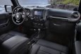 Nowy Jeep Wrangler Black Edition napędzany jest turbodieslem o mocy 200 KM. - 2