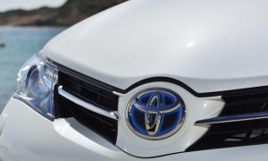 Toyota rozszerza sieć recyklingu akumulatorów wykorzystywanych w samochodach hybrydowych