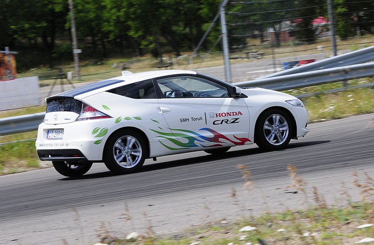 Honda CR-Z to sportowy coupe dla miłośników ekologii