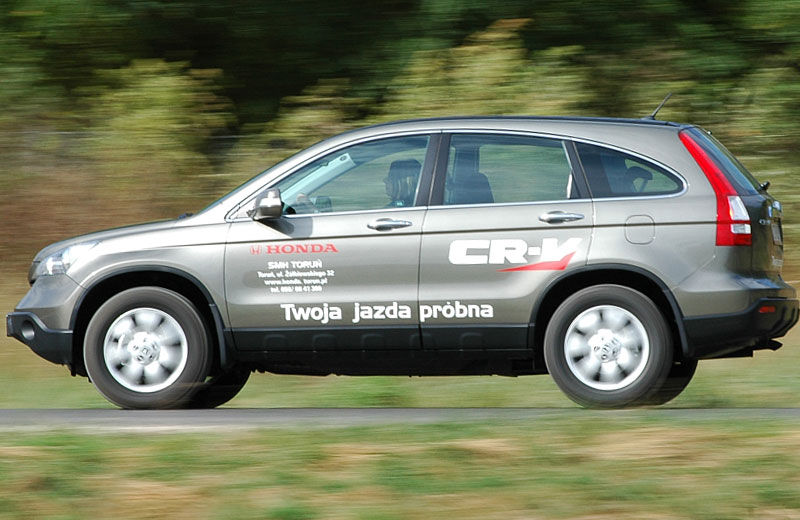 Honda CR-V 2.2 i-CTDi bardziej już przypomina wysokie kombi, niż tradycyjnego SUVa.