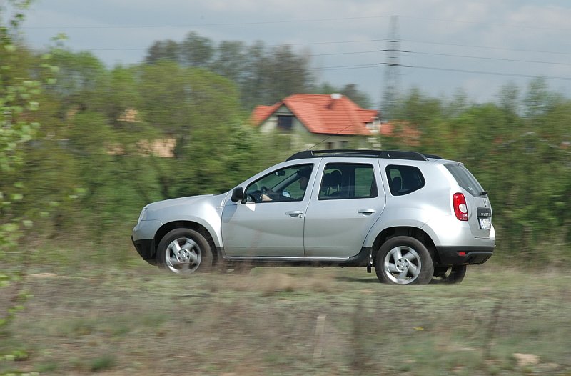 Dacia Duster - rumuńska terenówka z napędem Nissana Qashqai