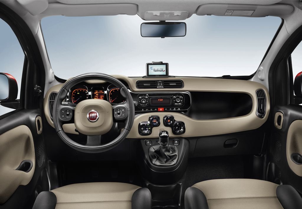 Ceny nowego Fiata Pandy zaczynają się od kwoty 32.990 zł za wersję FRESH z silnikiem 1.2